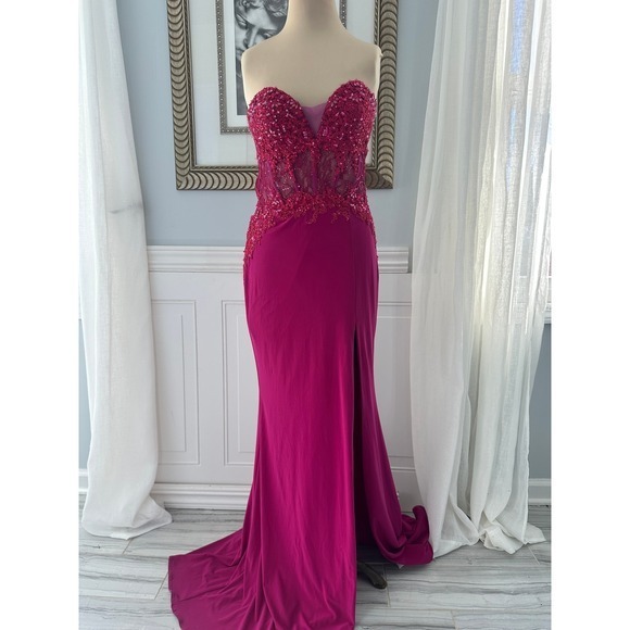 Faviana Glamour Dresses & Skirts - Faviana Glamour Gown Magenta Beaded Lace Corset Black Tie Prom Dress Size 6